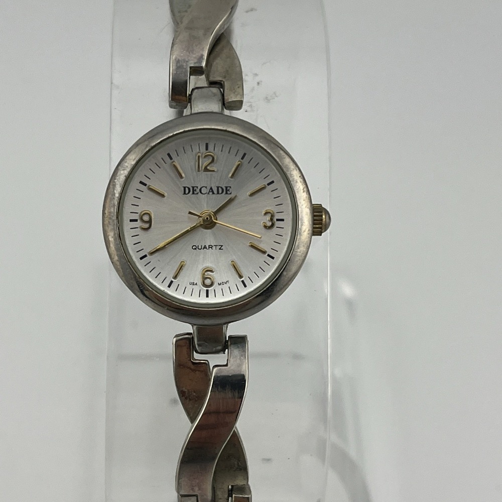 Decade Watch‎ Women 23mm Case Silver 7" Band- New Battery